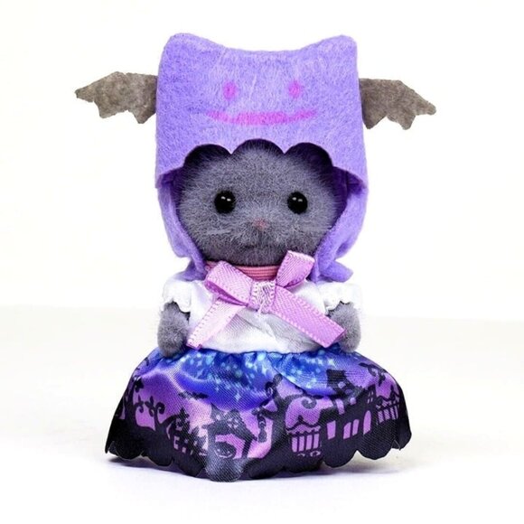 Calico Critters Other - Calico Critters Sylvanian Families Halloween Grey Persian Cat - Spooky Outfit